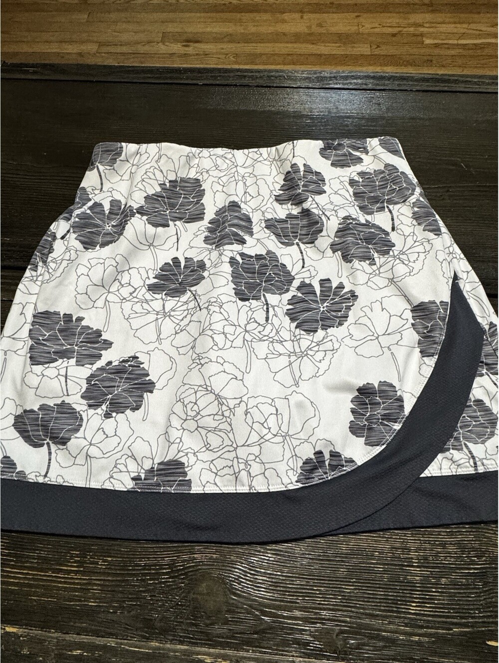 Callaway Opti Dri Golf Skort Womens Medium Floral Black White Skirt